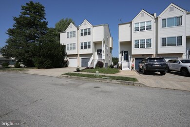 1102 Lenape Ln, Conshohocken, PA 19428 - photo 2