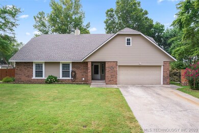 2525 W Little Rock St, Broken Arrow, OK 74011 - photo 2