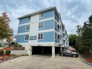 123 Center St unit 203, Lake Geneva, WI 53147 - photo 2