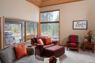 17872 Paper Birch Ln, Sunriver, OR 97707 - photo 2