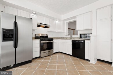 5532 Foxhall Ct, Frederick, MD 21703 - photo 7