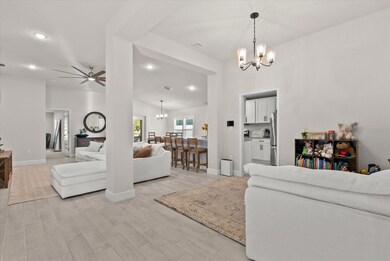 Entry/dining room/living room