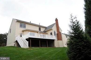 10907 Hunter Gate Way, Reston, VA 20194 - photo 3