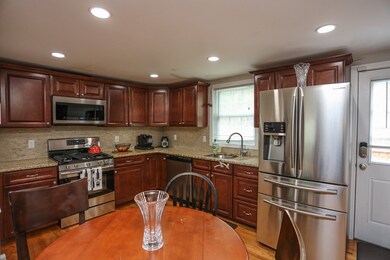 8 Westford St, Saugus, MA 01906 - photo 3