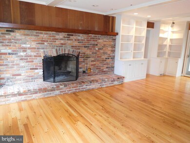 12712 Steeple Chase Way, Potomac, MD 20854 - photo 3