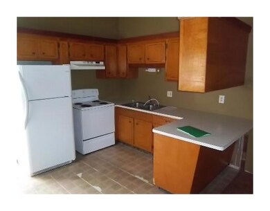 unlisted-address, Lansing, MI 48910 - photo 2