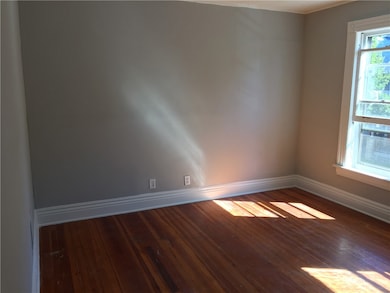 82 Asbury St unit UP, Rochester, NY 14620 - photo 3