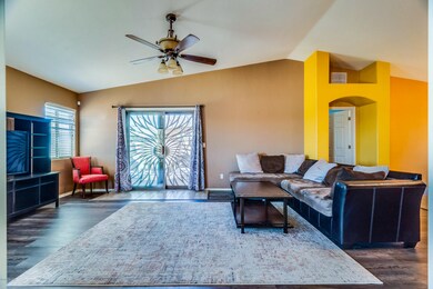 Desert Motif-7