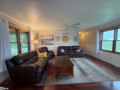 5370 Wells Fargo Trail, Melrose, IA 52569 - photo 4