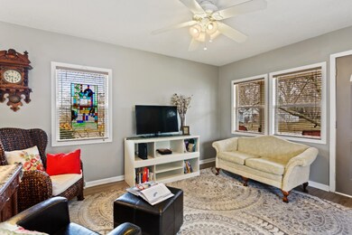 314WClayLivingRoom1