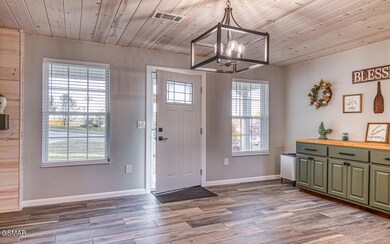 802 Quiet Oaks Way Dandridge-large-002-0