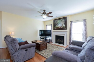 208 E Skyline Dr, Purcellville, VA 20132 - photo 7