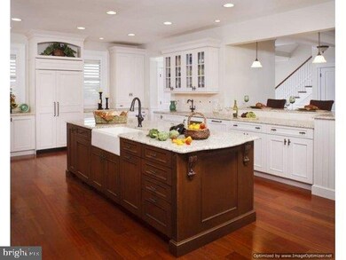 120 E 28th St, Ship Bottom, NJ 08008 - photo 2