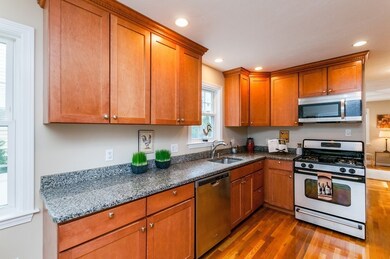 62 Woodlawn St, Jamaica Plain, MA 02130 - photo 4