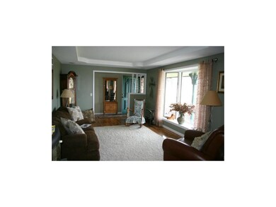 FORMAL FRONT LIV ROOM 12 X 17 W/NEW ENGINEERED HDW