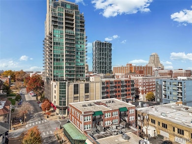 Park East Tower Condos unit 1205, Saint Louis, MO 63108 - photo 2