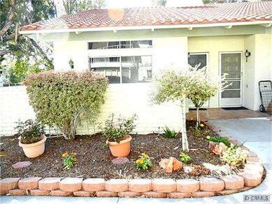 775 Via Los Altos unit C, Laguna Woods, CA 92637 - photo 2