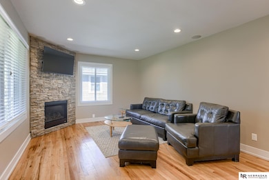 2425 S 47th St, Omaha, NE 68106 - photo 2