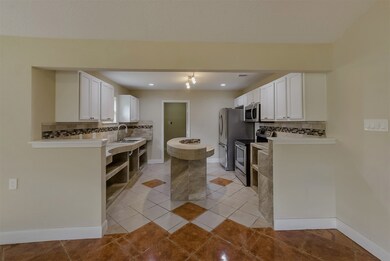 13653 Walker Rd, Conroe, TX 77302 - photo 5