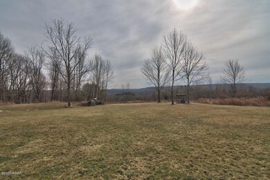 682 Stock Farm Rd, Lake Ariel, PA 18436 - photo 5