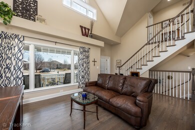 4515 Barr Creek Ln unit 4, Naperville, IL 60564 - photo 3