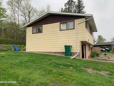411 Emmerling Circle-9