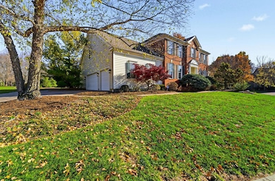 66 Cressingham Ln, Powell, OH 43065 - photo 2