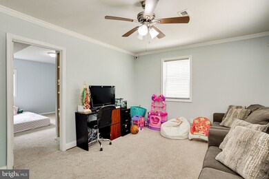 7729 Emerson Rd, Hyattsville, MD 20784 - photo 6