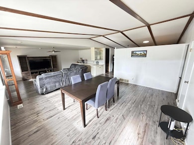 3121 Glendale Ave, La Crosse, WI 54601 - photo 2