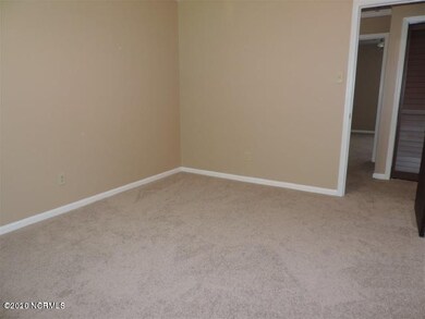 208 Linwood Dr, Jacksonville, NC 28546 - photo 7