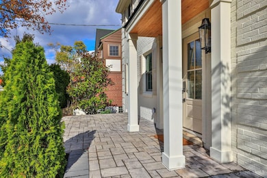 1120 Paxton Ave, Cincinnati, OH 45208 - photo 4