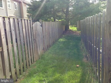 11466 Stoney Point Place, Germantown, MD 20876 - photo 3