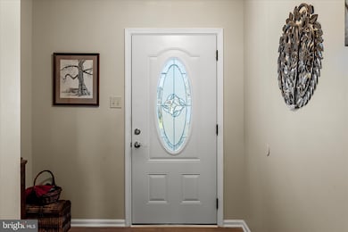 203 Crestwood Ln, Winchester, VA 22602 - photo 7