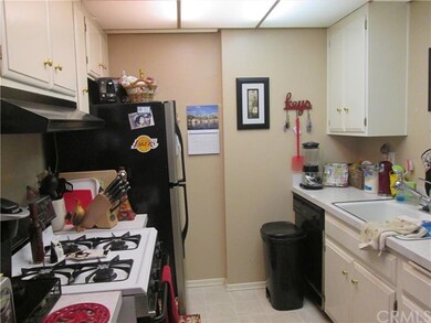 6600 Warner Ave unit 122, Huntington Beach, CA 92647 - photo 3