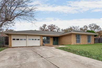 1125 Shady Elm Ct, Bedford, TX 76021 - photo 4