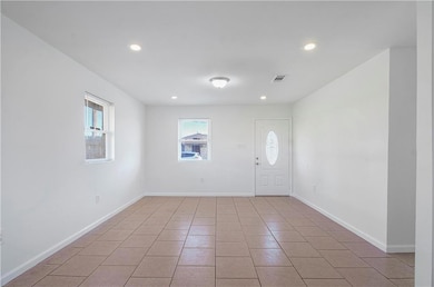 2804 Guerra Dr, Violet, LA 70092 - photo 3