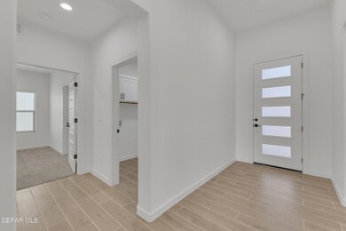 12716 Middlesbrough Ave, Horizon City, TX 79928 - photo 5