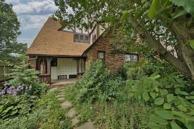 13145 mackenzie st 04
