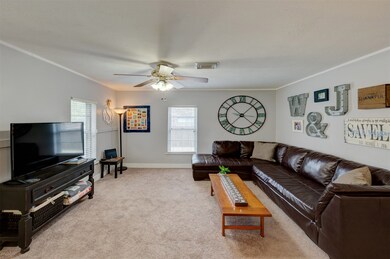 308 W Cleveland St, Alvin, TX 77511 - photo 6