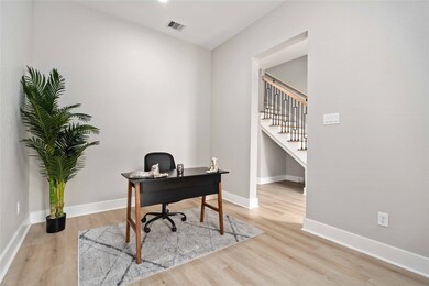 1017 Calvin Ave unit A-B, Houston, TX 77088 - photo 5