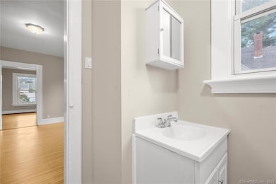 49 Atwater Ave unit 2, Derby, CT 06418 - photo 4