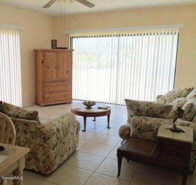 Family Room Picture number 2