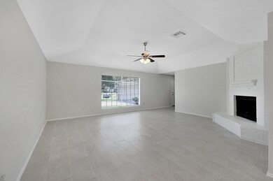 17007 Barton Oaks Ct, Houston, TX 77095 - photo 3