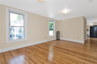 Living room - look at those floors!