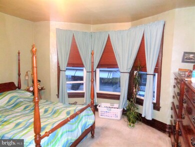 109 Bernhart Ave, Reading, PA 19605 - photo 5