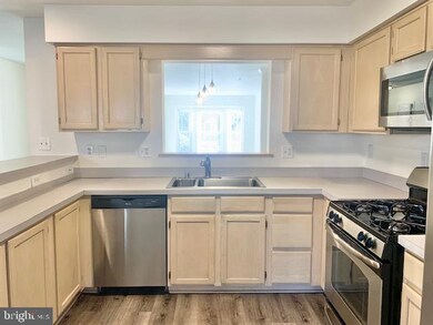 16821 Centerfield Way, Olney, MD 20832 - photo 7