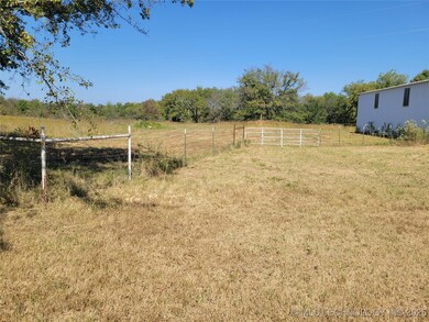 102 James Thomas Rd, Eufaula, OK 74432 - photo 5