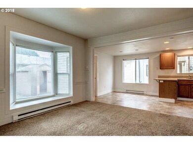 203 S Center St, Newberg, OR 97132 - photo 5