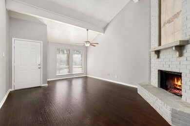 14023 Whispering Palms Dr, Houston, TX 77066 - photo 4