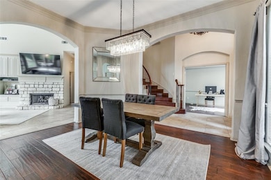 8909 Thornway Dr, North Richland Hills, TX 76182 - photo 3